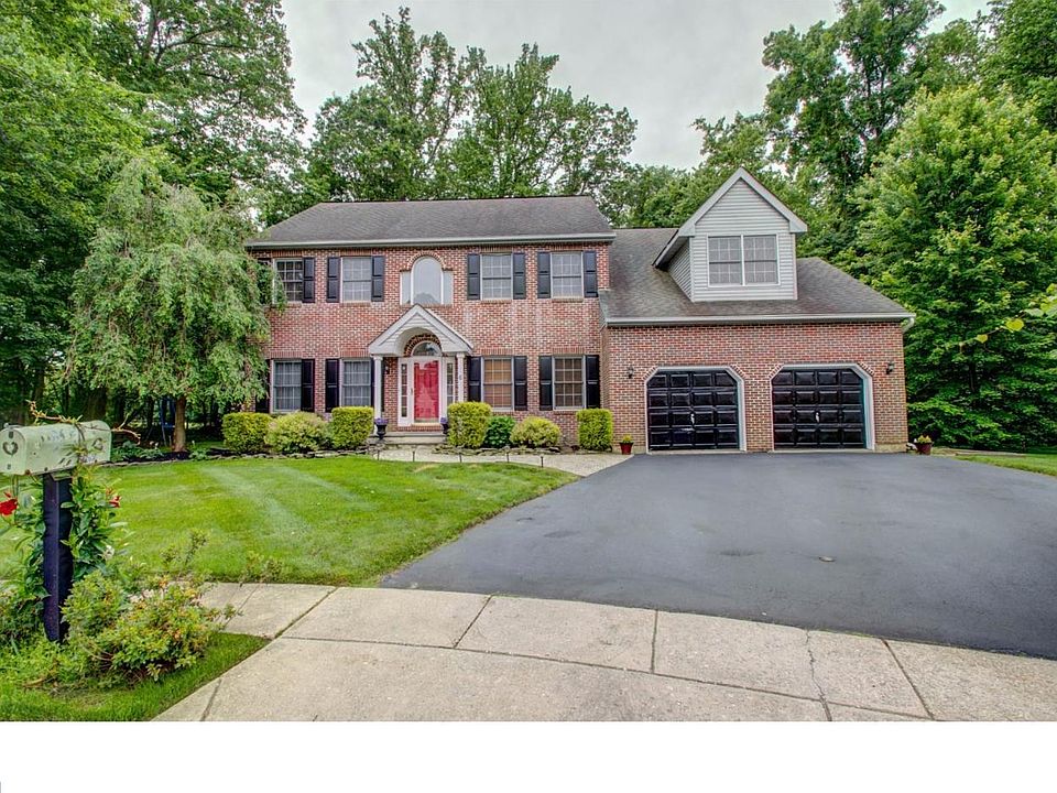 1st image of 6 Old Post Ct