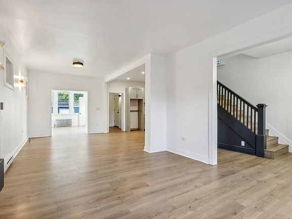 5th image of 5048 W Superior St