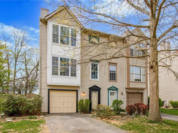 2846 Santee Dr, Bethlehem, PA 18017