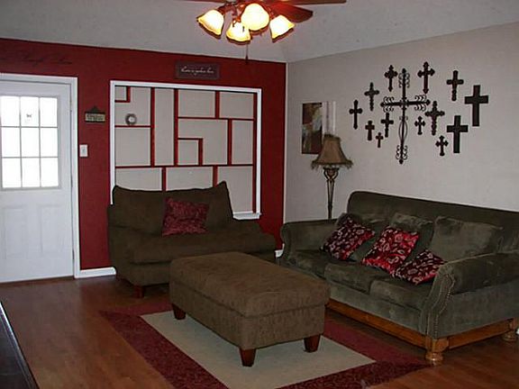 5th image of 745 Windridge Ln