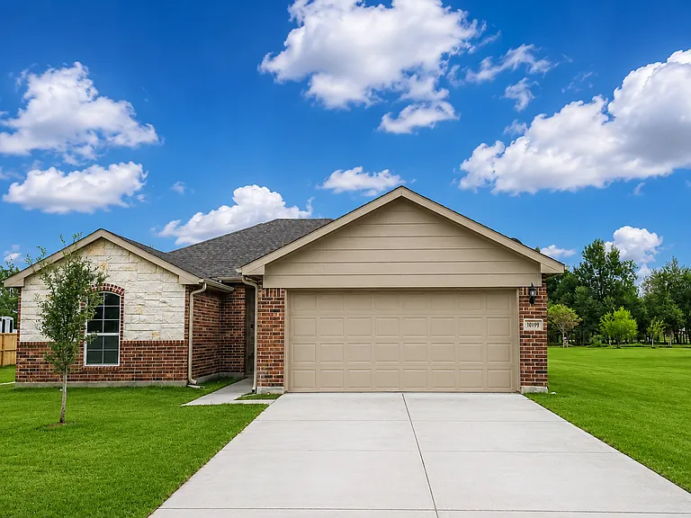 10199 Plum Grove Rd — Photo 1