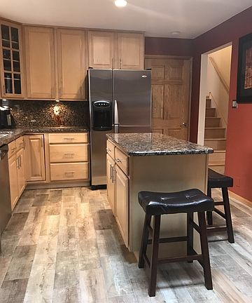 5th image of 8421 Forest Dr