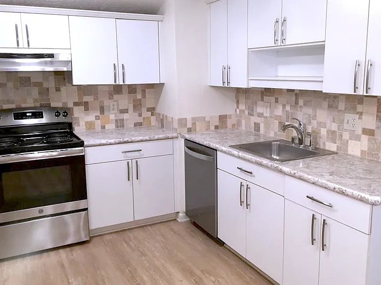 11-8 High Gate Trl — Photo 2