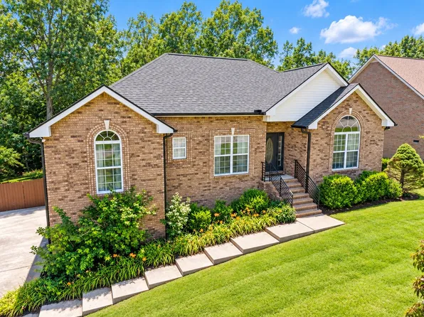 4092 Summit Dr, Greenbrier, TN 37073