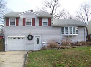 41 1st St, Milltown, NJ 08850