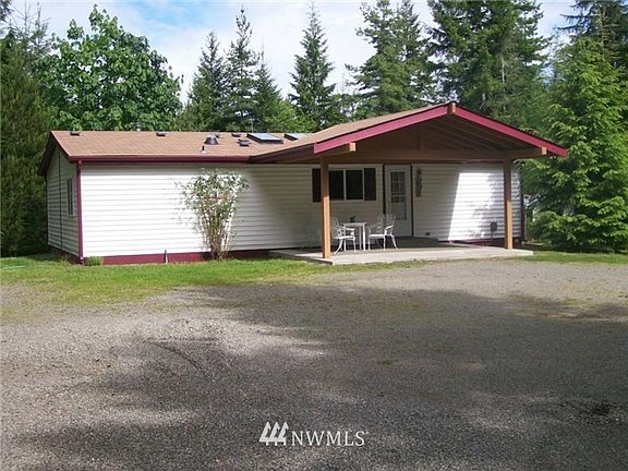 2nd image of 80 NE Lakeway Drive S