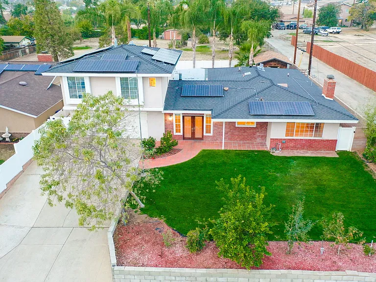 34896 Damascus St — Photo 2