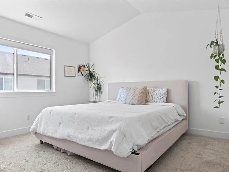 1630 N 3740 W — Photo 19