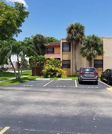 2nd image of 381 W Park Dr #16-205