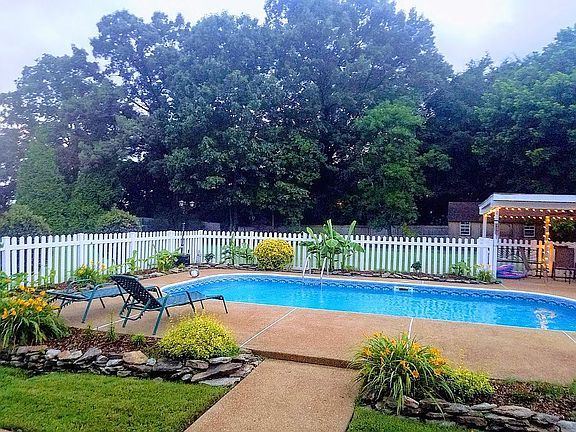 2nd image of 8249 Westbrook Dr