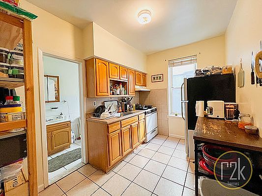 1st image of 32-38 33rd St #1F