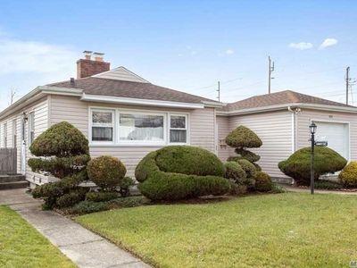 431 Linden St, Bellmore, NY, 11710