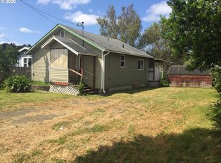 125 N 6th St, Lakeside, OR 97449