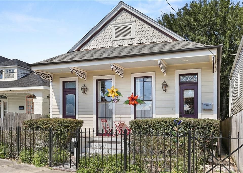 1st image of 2923 Saint Philip St
