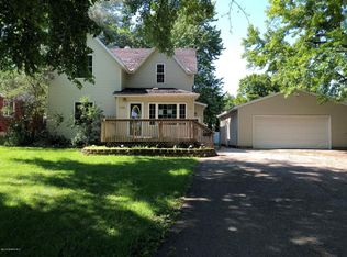 638 Mineral Sp Rd NE, Owatonna, MN 55060