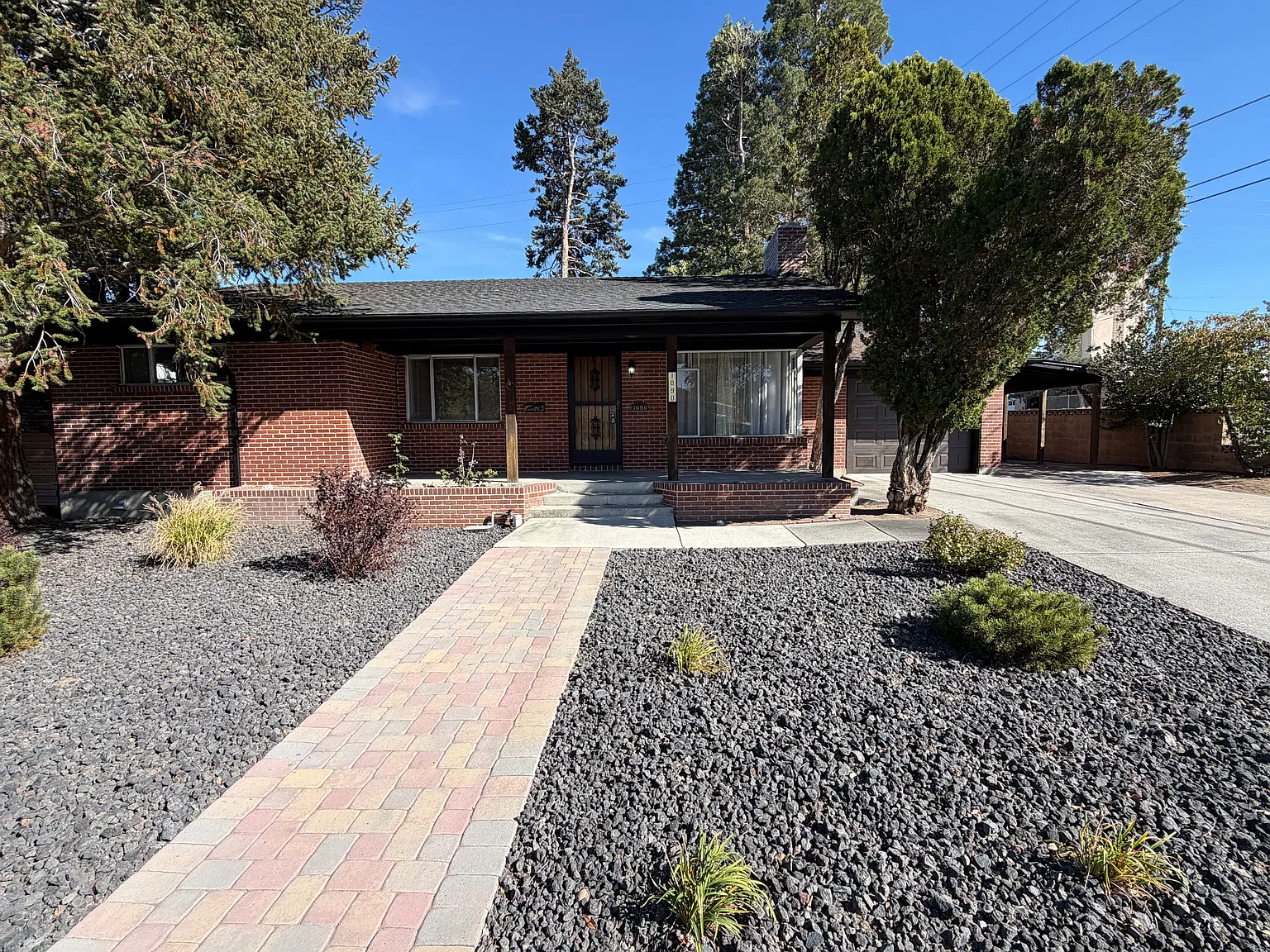 3 bed, 1842 sqft, $3,000 — Photo 2