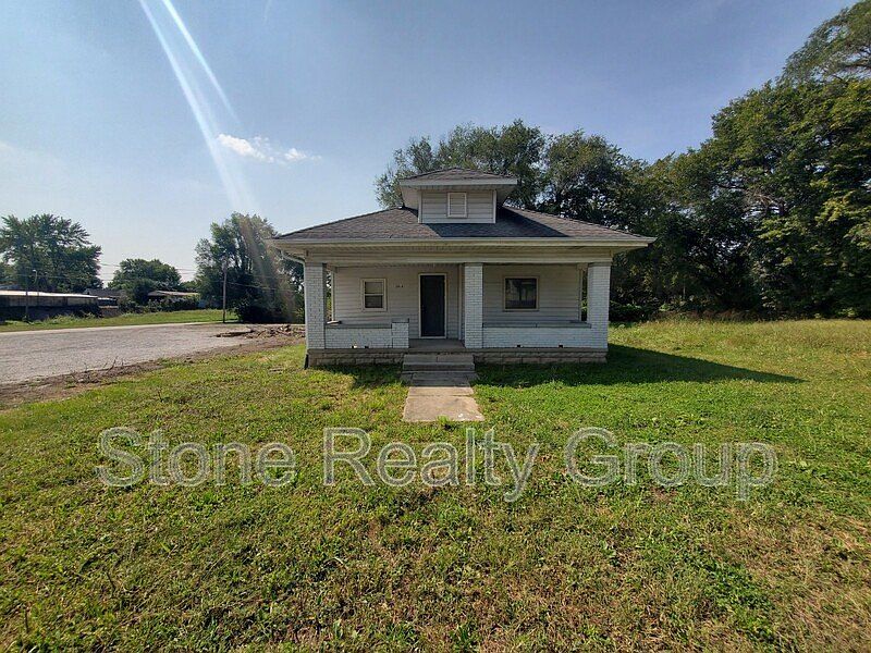 1st image of 2816 N 15th St