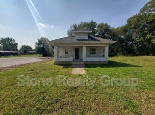 2816 N 15th St, Terre Haute, IN 47804