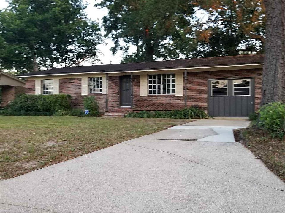 1st image of 3043 Skycrest Dr