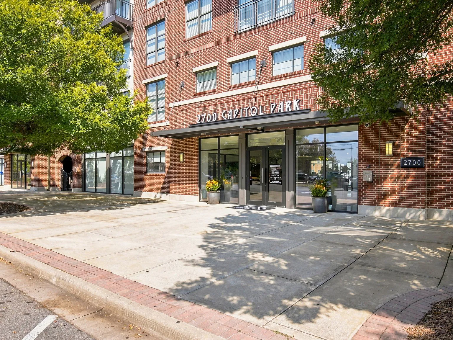 2700 Capitol Park — Photo 1