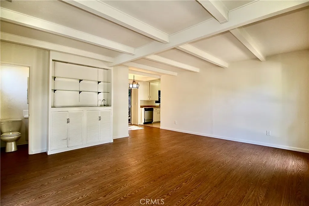 2 bed, 1120 sqft, $2,995 — Photo 3