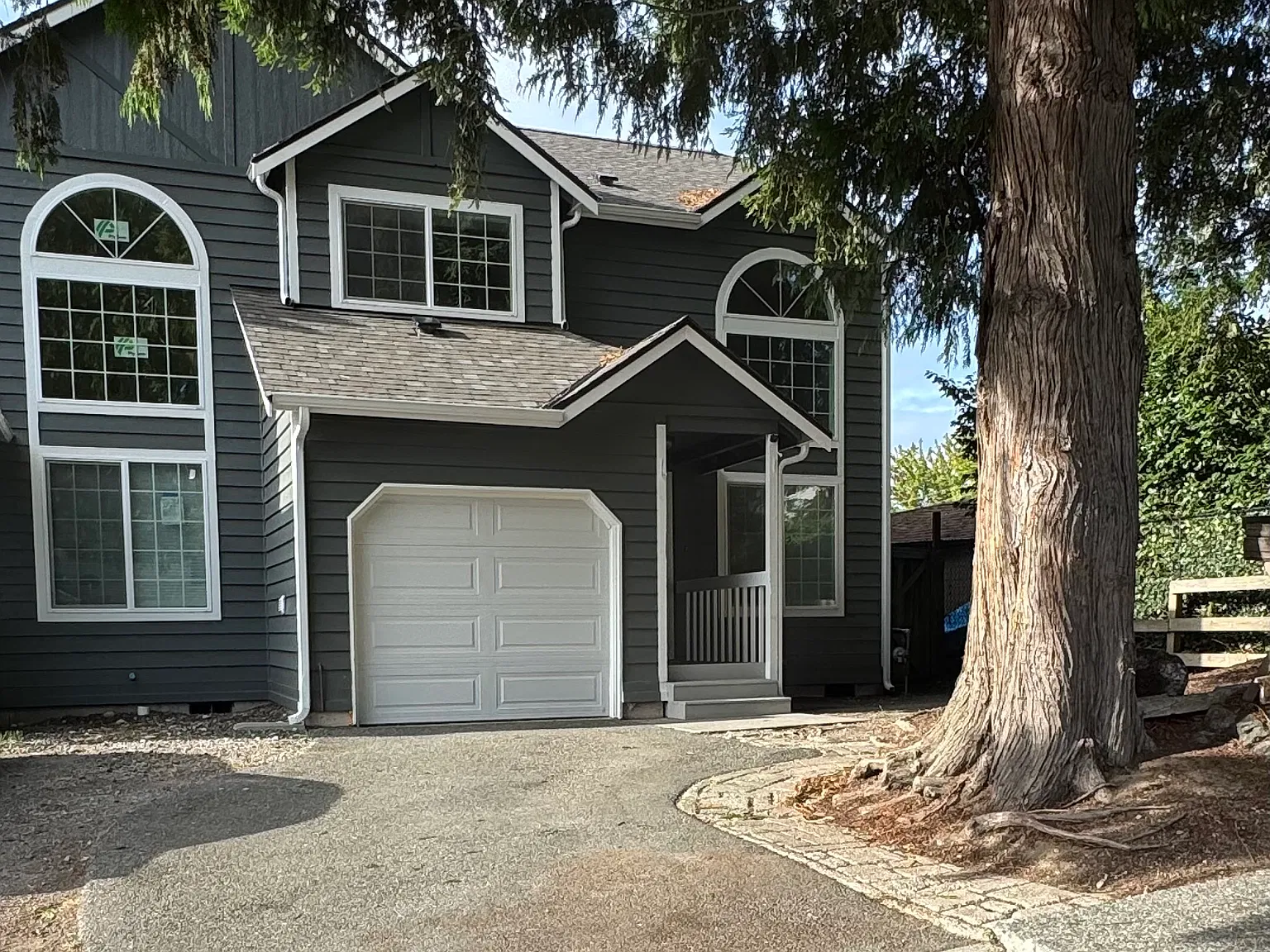 3 bed, 2.5 bath, 1200 sqft, $2,500 — Photo 1