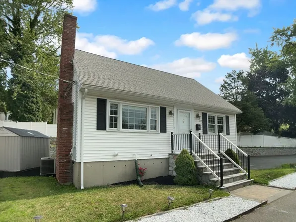 217 Cedar Brook Rd, Lynn, MA 01904