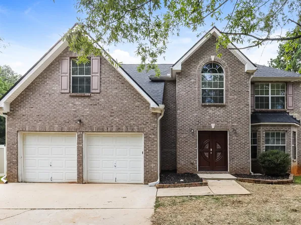 385 Kentwood Springs Dr, Hampton, GA 30228