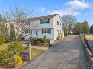 111 Bonnie Dr, Syracuse, NY 13209