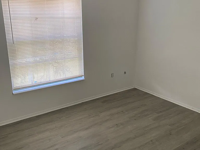 3327 Vidal St — Photo 4