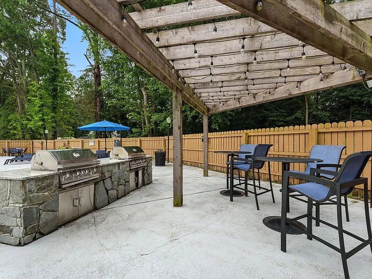 The Lawton Townhomes — Photo 23