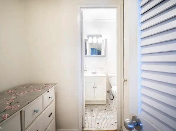 150 East 37th Street 7B image 3 of 4