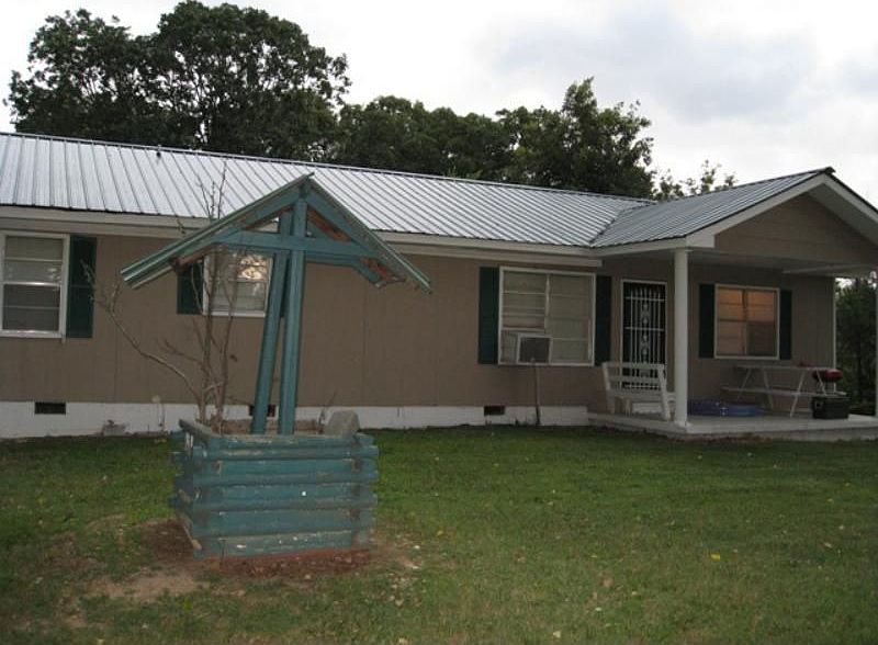 2nd image of 618 Bowen Ln