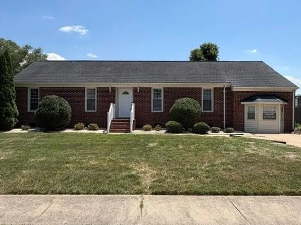 1024 Weeping Willow Dr, Chesapeake, VA 23322