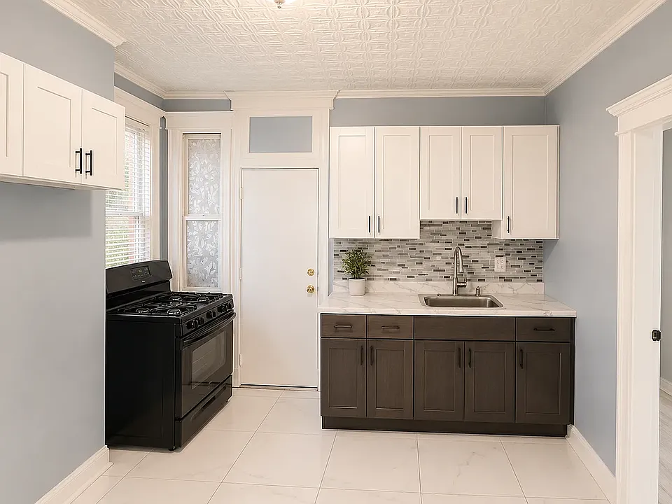 170 Linden Ave #1