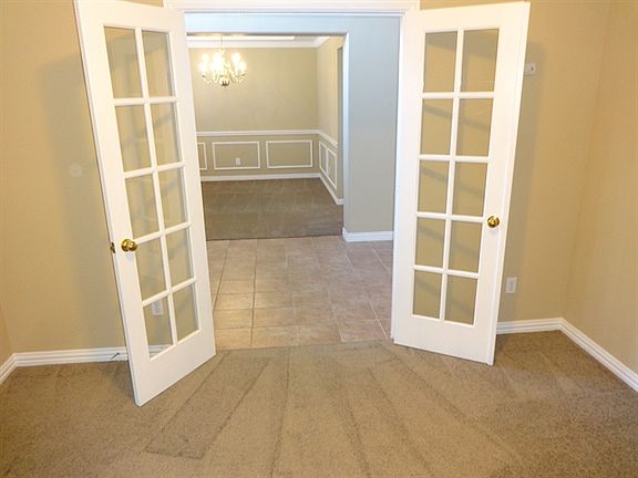 5th image of 901 Muirfield Rd