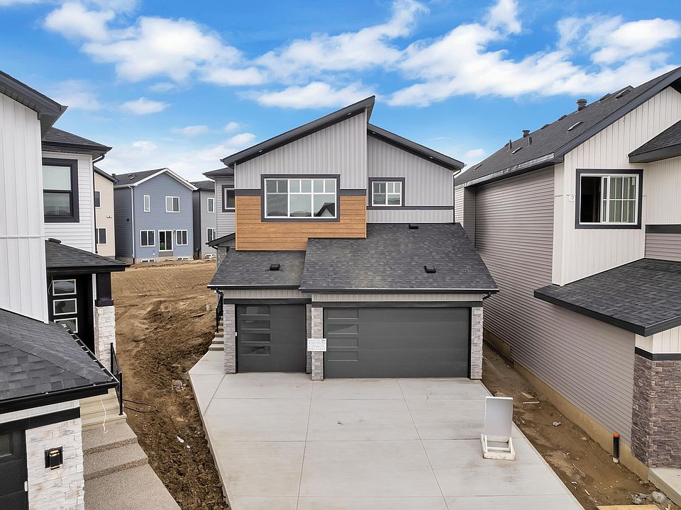 1st image of 3053 7a Ave SW