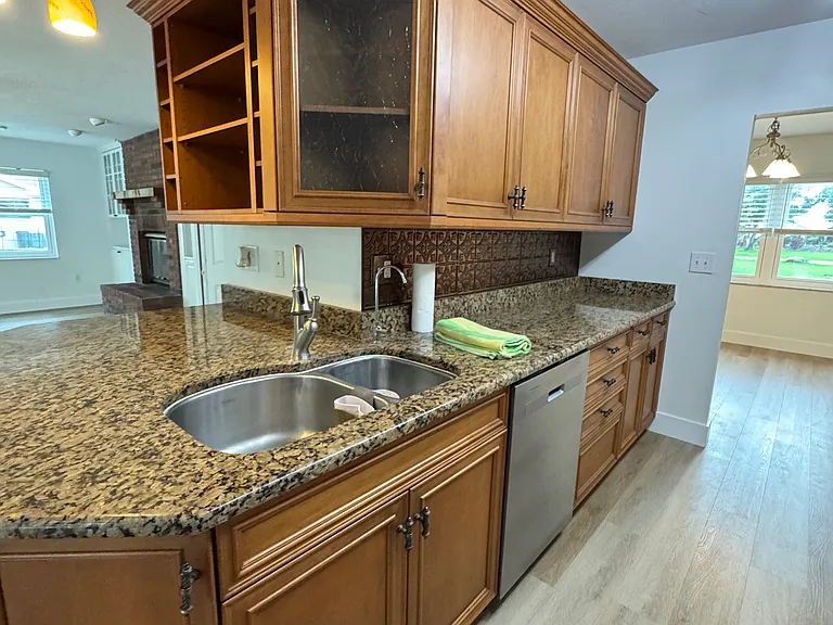 601 Shetland Cir — Photo 53