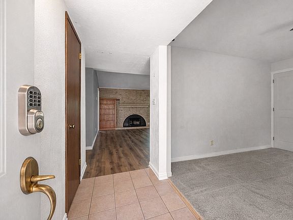 2nd image of 7009 Forestview Dr