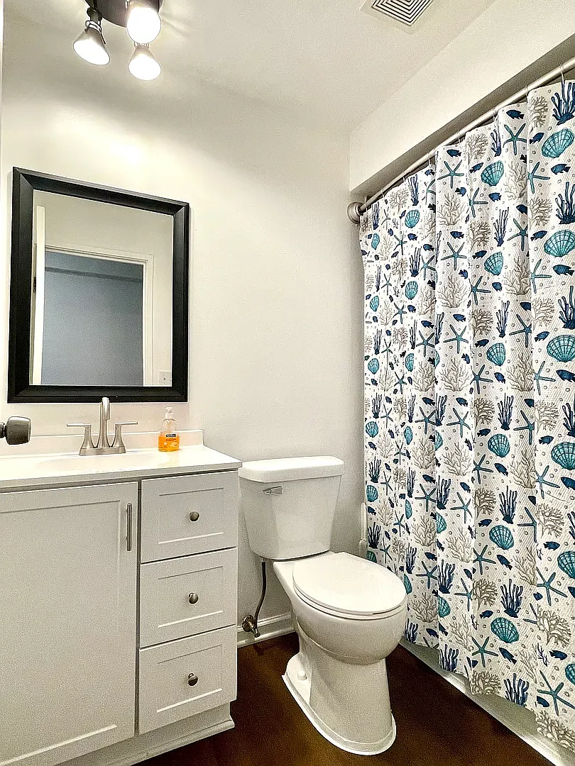 121 Gregory St — Photo 1
