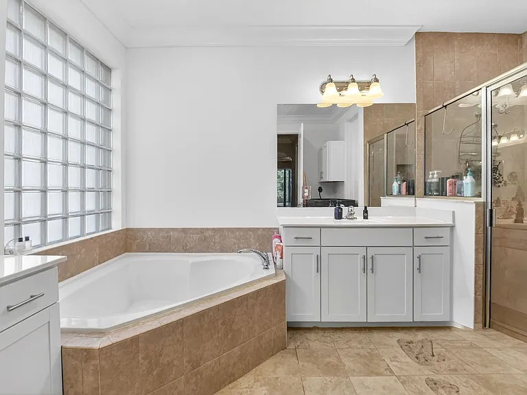 9062 Gulf Cove Dr — Photo 33