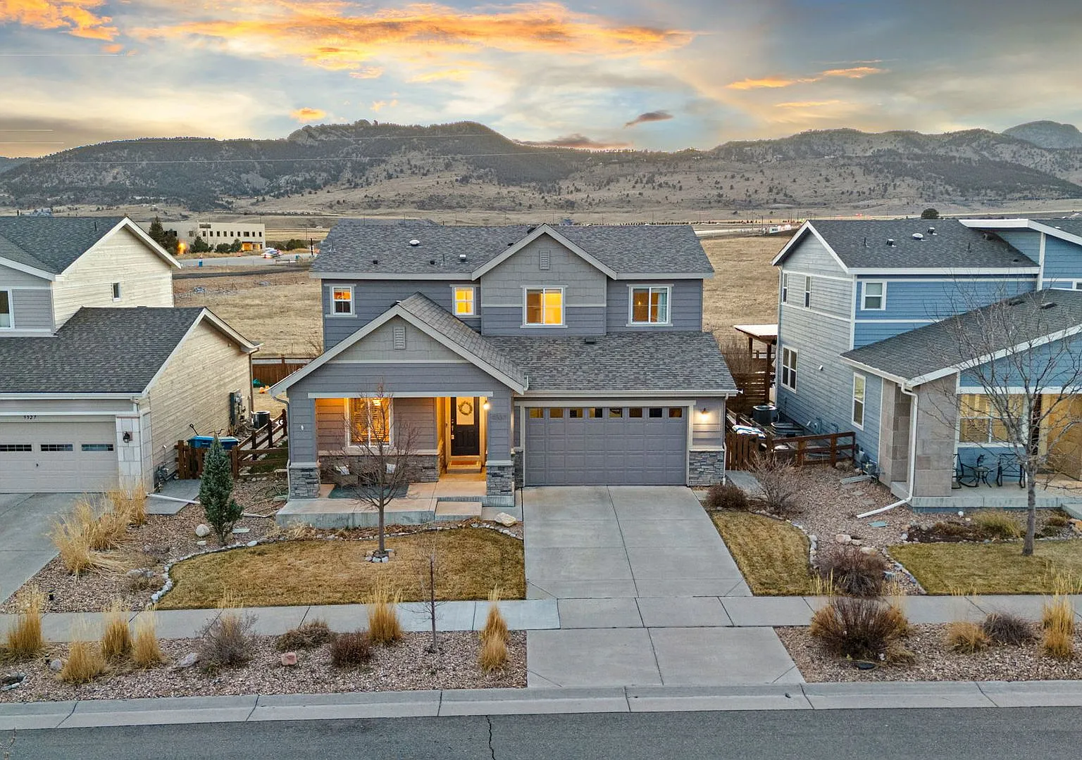 Modern Living. Unforgettable Views 5 bedroom / 5 bathrooms in the desirable Candelas community — Photo 2