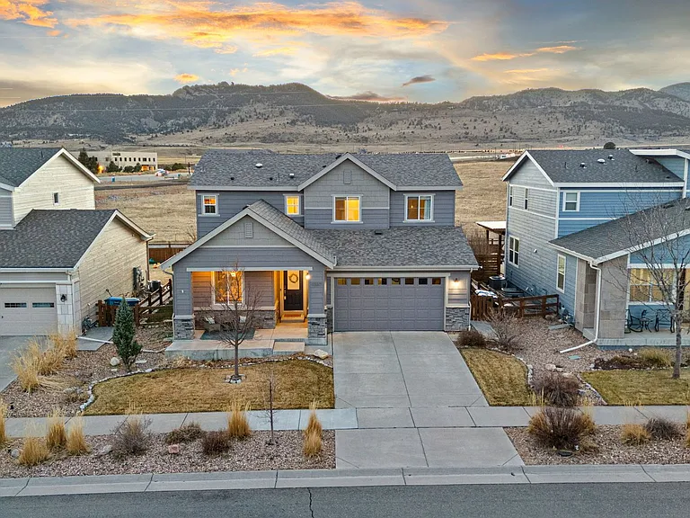 9337 Iron Mountain Way — Photo 2