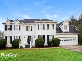 1039 Lakeview Rd, Grayson, GA 30017
