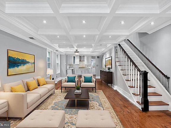 3rd image of 1959 H St NE