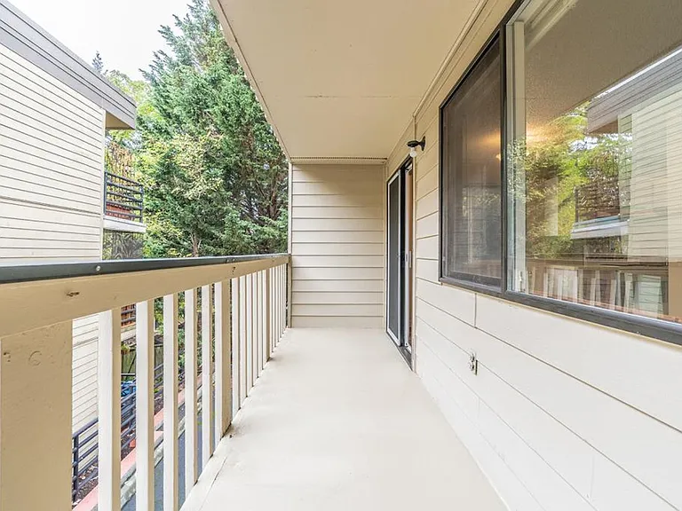 Cameo Apartments — Photo 10