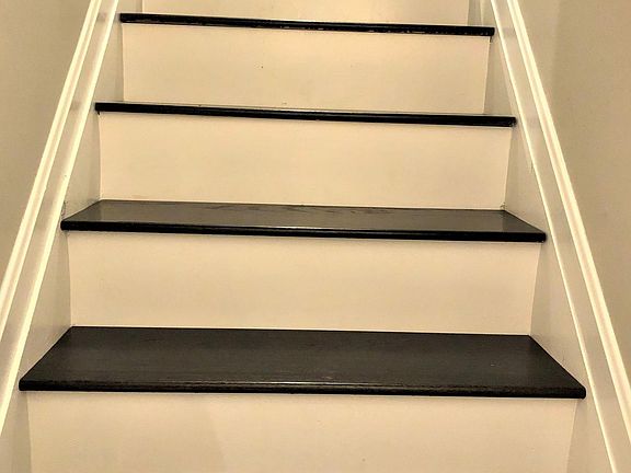 Stairs to 1st floor