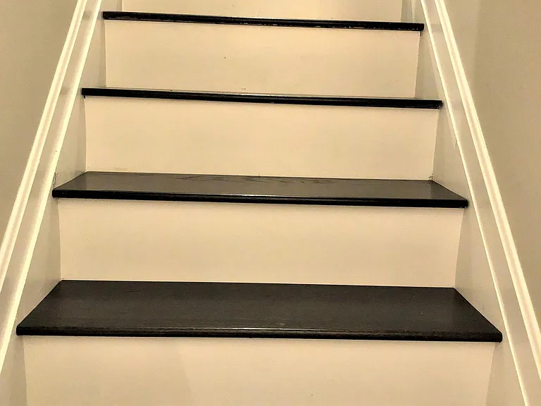 Stairs to 1st floor