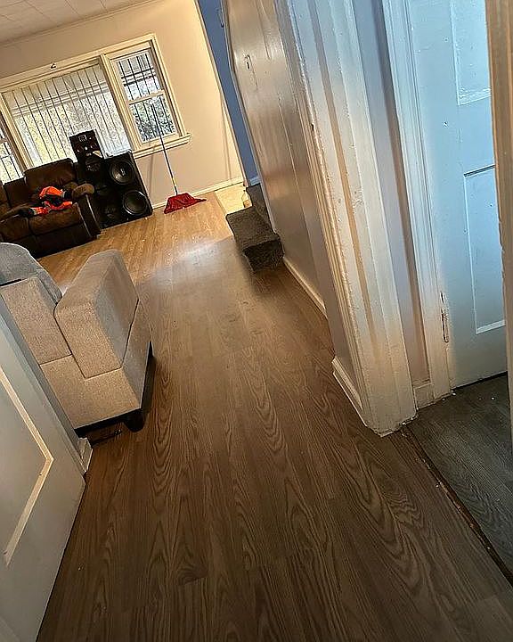 2nd image of 2605 Price St