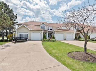 1202 Pinecrest Pl #5, Willoughby, OH 44094